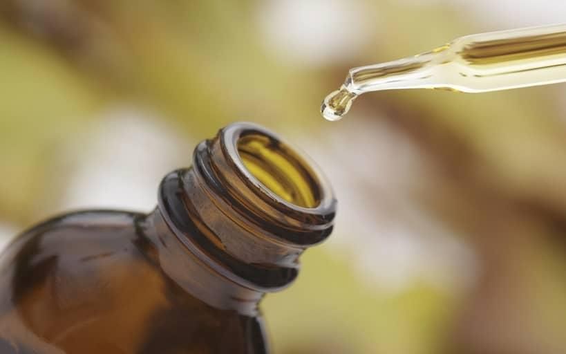 Choosing And Using Essential Oils To Treat Acne