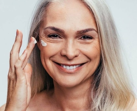 Why older women do not need skin toner Why older women do not need skin toner