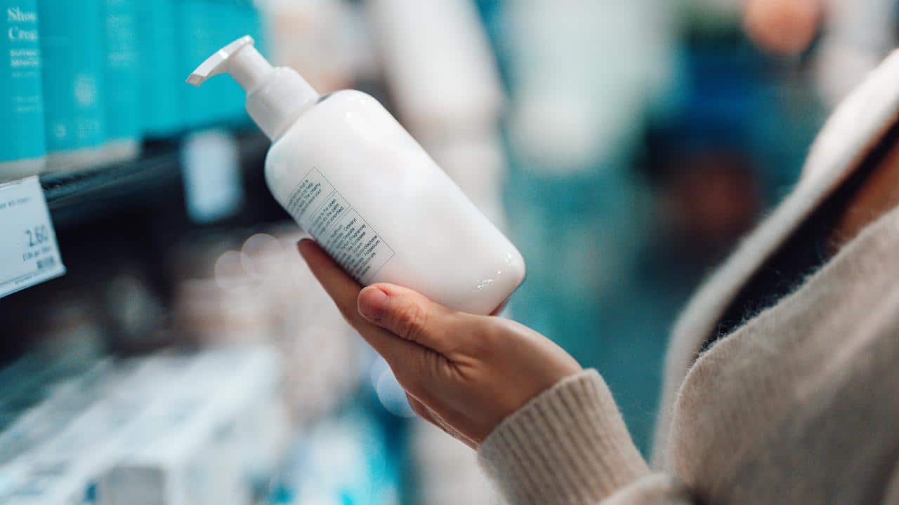 Skin Care Labels: Reading Them Can Save Your Life!